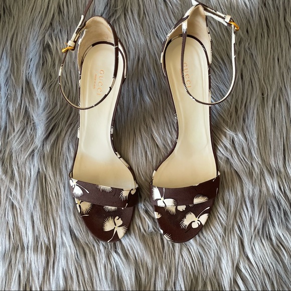 GUCCI orchid print ankle strap heels - Picture 3 of 15